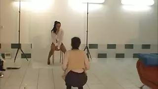 مضاعفة الجماع مع مراهقات يرتدين التنورة