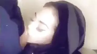 عاهرات مسلمات مقنعات في إباحية قيد صريحة