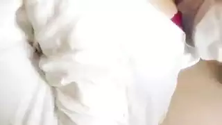 أميرة سعودية غنية تتنيك على أغطية حرير