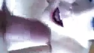 هاوية شقراء تغوي رجلاً أسود لممارسة جنسية صارخة