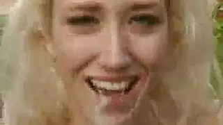 ألانا ماركوس تمتلئ فتحاتها في جنس عنيف