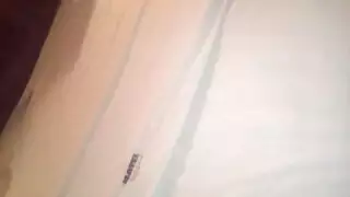 فتاة ثملة تتعرض للاغتصاب من رجال في بورن سيارة