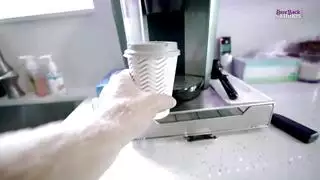 قضيب أسود كبير يدمر فرج مراهقة في لقاء خاص