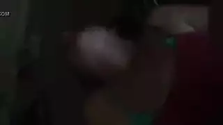 الفتاة البيضاء مفلس هي الحصول على ثقب الحمار ضيق يتأهل للكاميرا وامتصاص ديك جارها