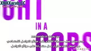 لقطة مقرّبة صريحة: أصابع عميقة في كسها المتلهف