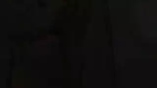 الجلوس على قارورة المشروب