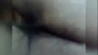 ممحونه مصريه يتمسك كسها وتهيج وعيزه اليتفرج عليها سمكها ويجبهم
