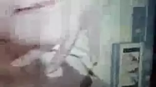 العاهرة ناتاشا تحصل على مهبلها وشرجها ممطوطين بعرض