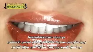الجار ذو القضيب الأسود الكبير يضرب الشقراء بقوة في مقطع إكس إكس إكس مختلط حاد