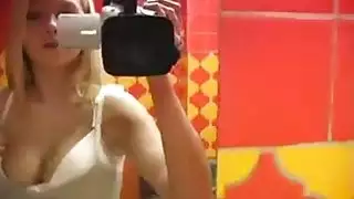 مص ولعق قضيب صلب