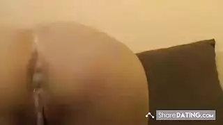 خادمة مثيرة تتلطخ بقضيب زوجها