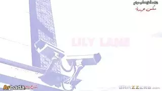 سجينة سمراء ينيكها الظابط في الزنزانة