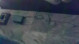 حركة لعبة فردية: شاب يفضل فرج الدمية على الفرج الحقيقي في غرفته