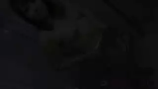 مهبلها يبتلع عموداً منحنياً