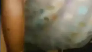 فتاتان همونغ تايلانديتان تمارسان الجنس الفموي وتتلقين القذف داخل المهبل على الكاميرا