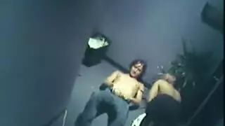 ينك زميلته في أو لعمل