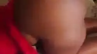 شقراء مغرية في مشهد مص صريح