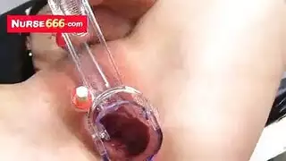 ممرضة بدينة تري الزوجين كيف يمارسان الجنس أثناء العمل