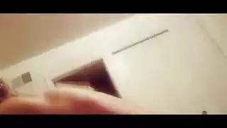 فحص طبي قاسي على فرج شقراء ضيق