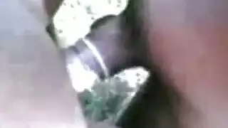 زوجات خاضعات يتوسلن لتنظيف شرجي خشن