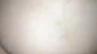 امرأة شرقية مثيرة تتوسل للقذف الداخلي في فيلم إباحي مكثف