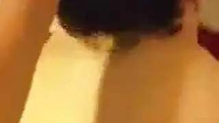 جلسة نيك مراهقة شرجي ومهبلي باستخدام ألعاب