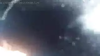 حفلة جنس ليلية: زوج ذو خبرة يمارس الجنس مع شاب في مشهد جماعي