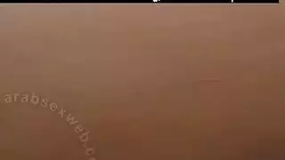 بورن عربي ساخن: مراهقة تتعرى ثم تتعرض لجماع شرجي قاس