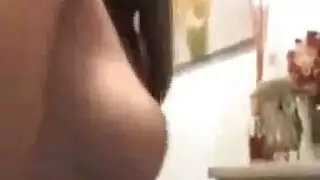 فرنسية سمراء مثيرة كريستيانا سين في مشهد إباحي صريح