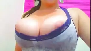 سكس بزاز نار ونهوظ ضخوة لفتاة تمتع حبيبها بصدرها تنزيل