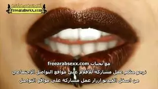 امرأة ناضجة تركب قضيب شاب كبير في جلسة إباحية فاضحة