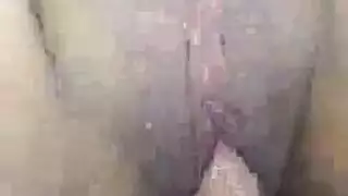 الحبيب السابق الخفي يدخل قضيبه في مؤخرتها بخفاء