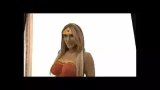 سيسيليا سكوت تستمتع بنكاح إباحي مع مرافقتها المستأجرة