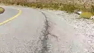 فيلم للكبار: البوس تستمني بشهوة في الحمام