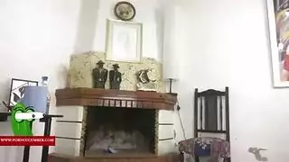 شرموطة حامل بتاخد زبر في طيزها الهيجانه