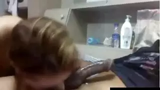 مقطع إباحي عربي ساخن و صريح