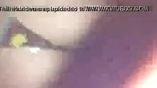 ولد ينيك اختو ويقذف فيها بل غلط