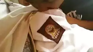 تخرج بزاز في سيارة