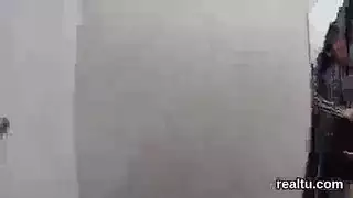 هزة جماع شيميل متفجرة: قذف مثل نافورة ألبان