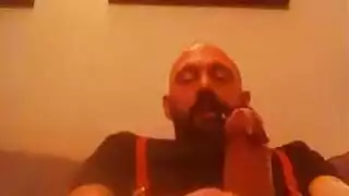 ثنائي أشقاء يمارسان الجنس معها بعنف في جلسة صريحة