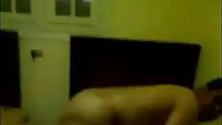 مريضا تذهب الي بيت الطبيب