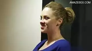 طفل يهيج علي امه