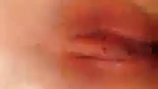 مراهقة صغيرة تتعرض للجماع ثدييها الكبيرين بواسطة قضيب أمريكي ضخم