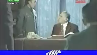 عاهرة خاضعة تطلب إيلاج مزدوج قاسٍ
