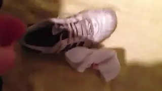 شاب عراقي وسيم يتبادل ويضاجع في جنس جماعي صريح