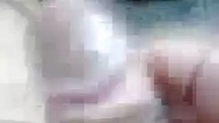 مراهقات بالكاد قانونيات في فعل جماعي إباحي صعب