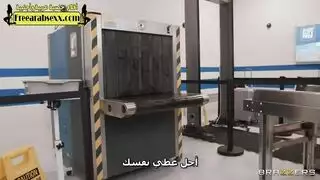 الرحلة تأخرت فمارسنا الجنس في المطار
