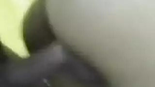رجل عديم الخبرة للغاية يبذل قصارى جهده ببطء لتحويل هذا البيت الألماني الأنيق إلى استوديو جنسي