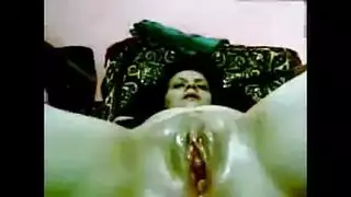 يتحرش بيها منغير متشوف