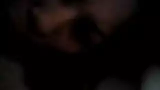 ميلا ميلان: ابنة المليارديرة تقدم دروس نوم صريحة